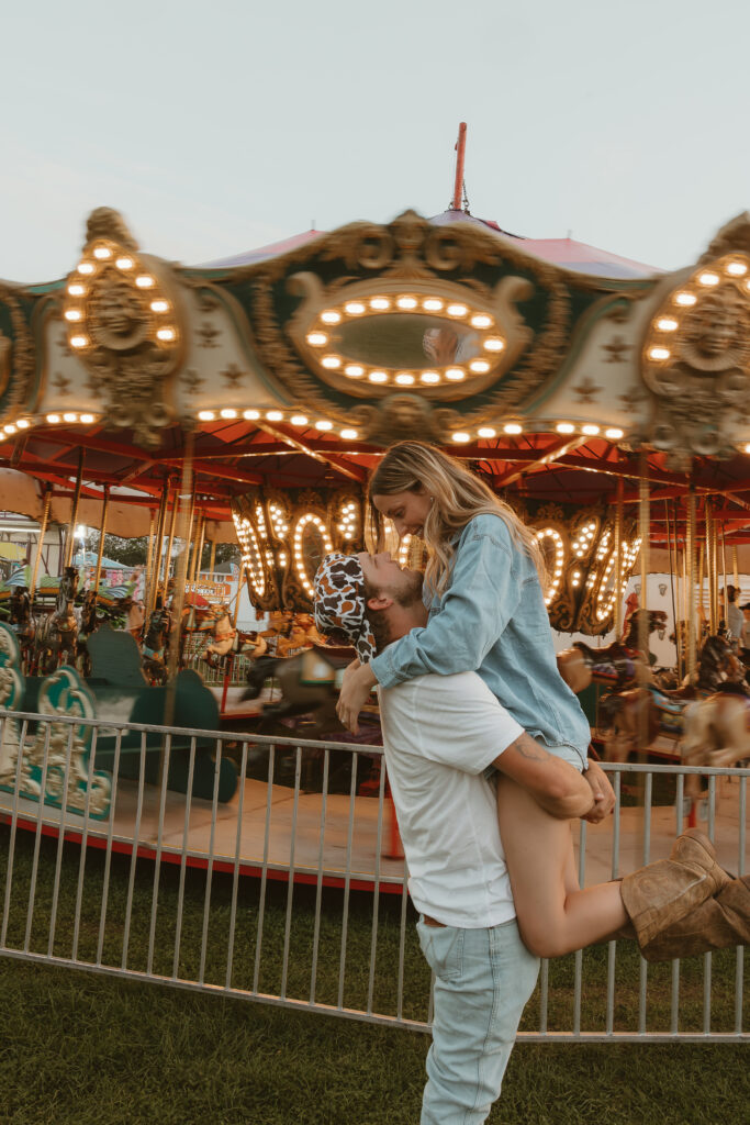Couple riding carnival rides during their Walworth County Fair session